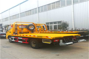 斗门区附近拖车救援搭电